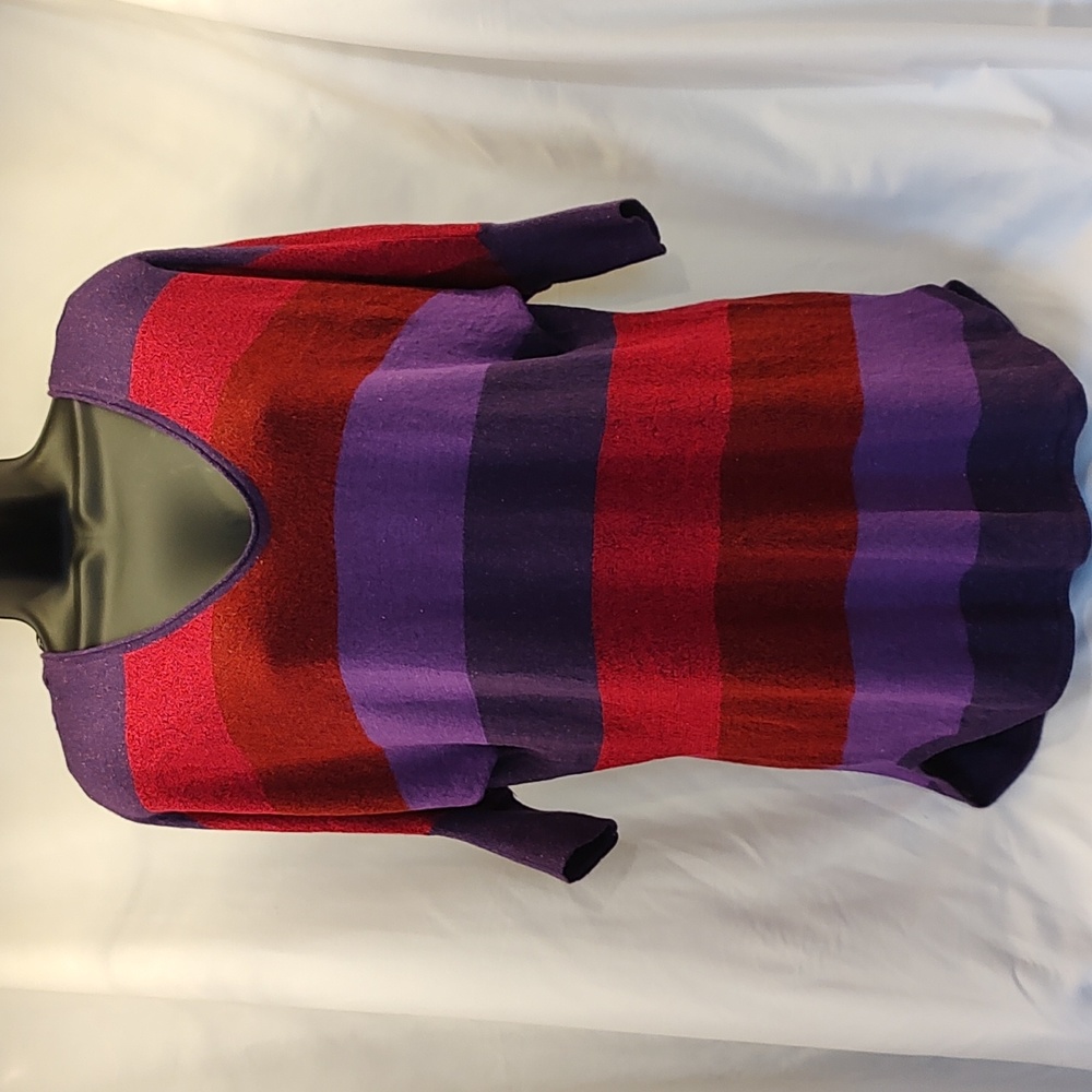 Women's half sleeve purple & pink striped top by EXPRESS. Size Small